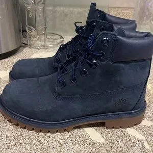 Blue best sale timberland shoes